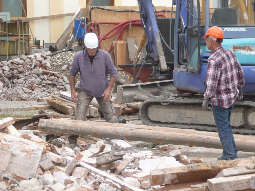 农村社区公益住房——绿色环保、能源高效的典范-44