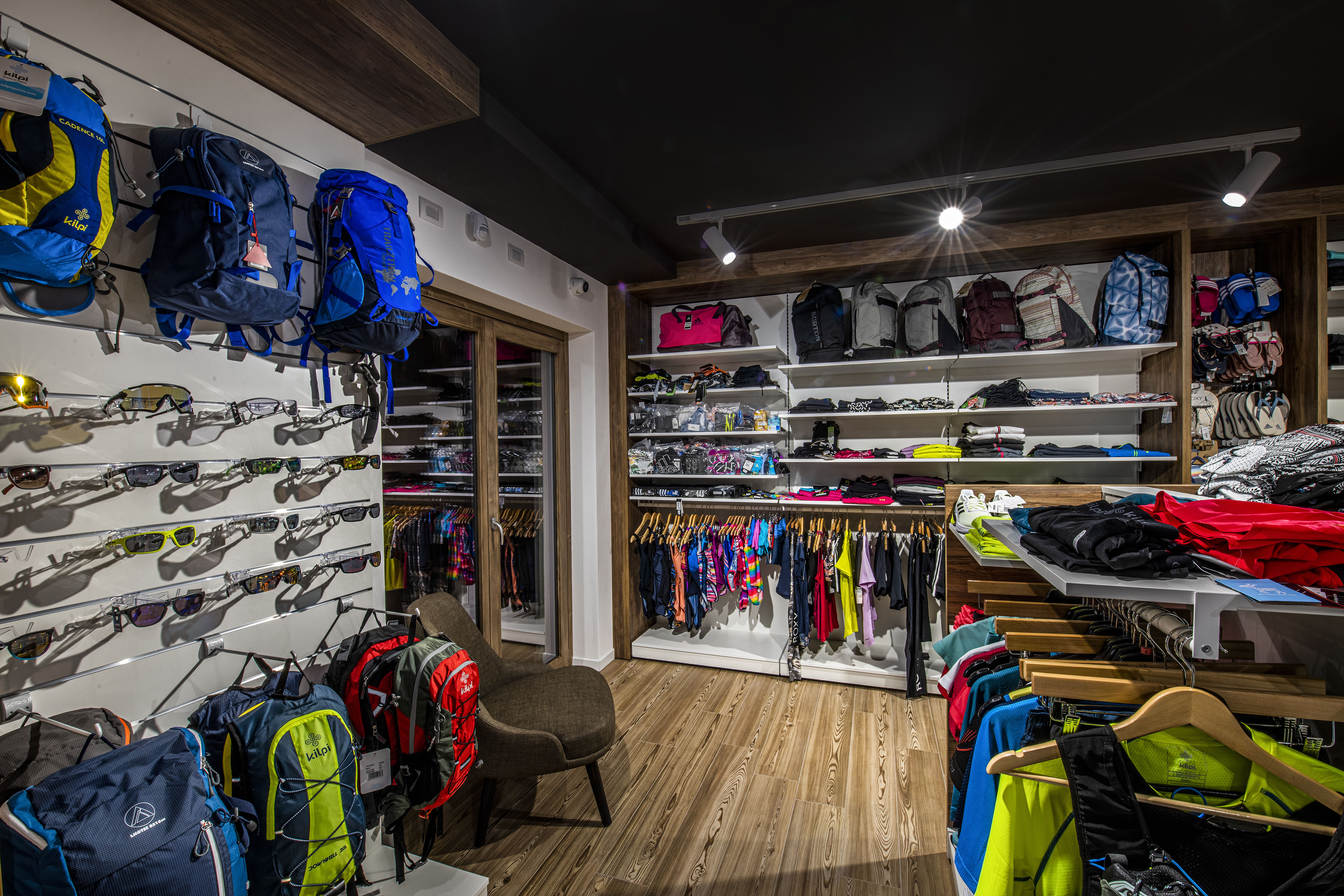 Longa Sport & Fashion 室内设计革新丨BM Italia-31