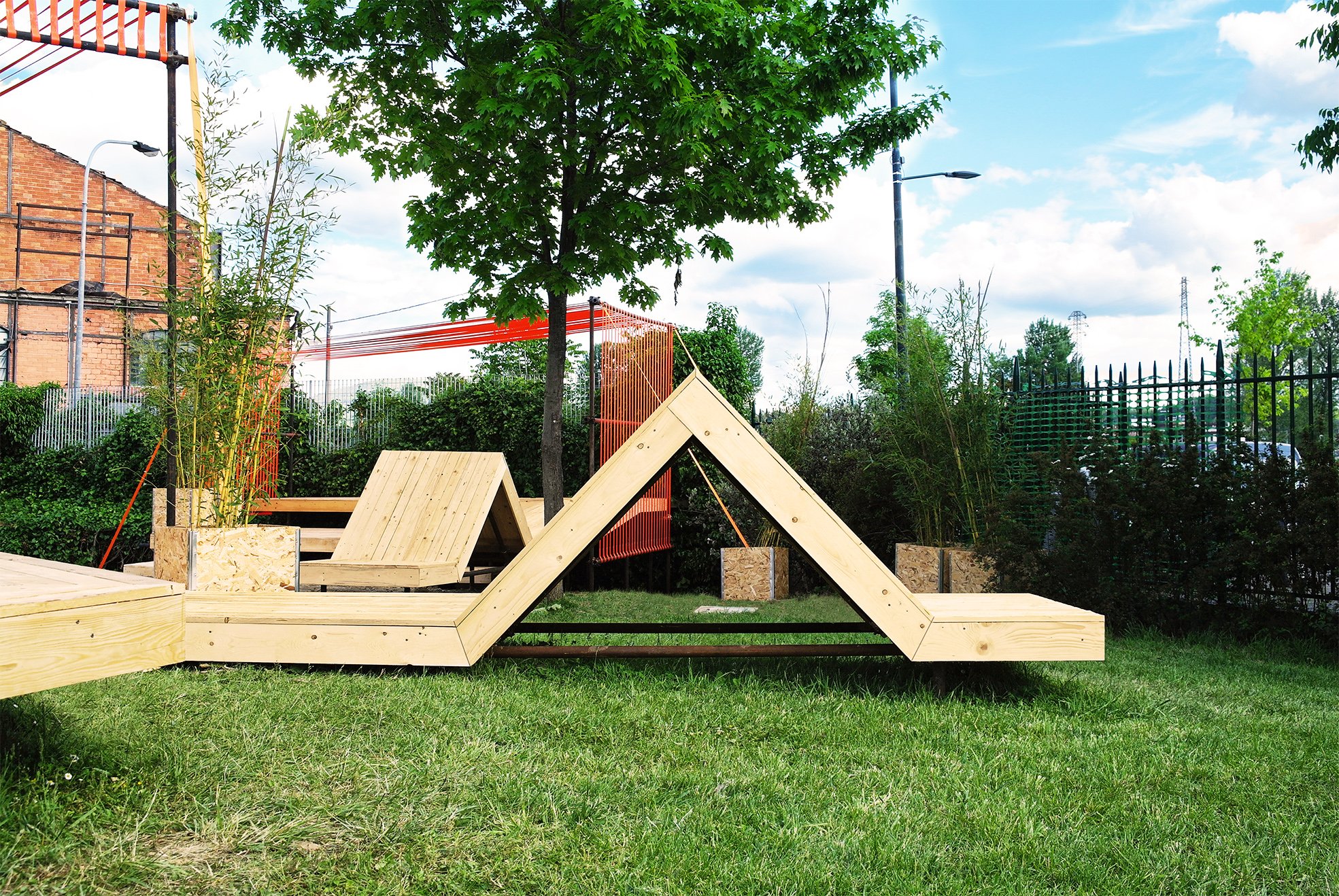 绿意盎然的多功能木质帐篷空间-5