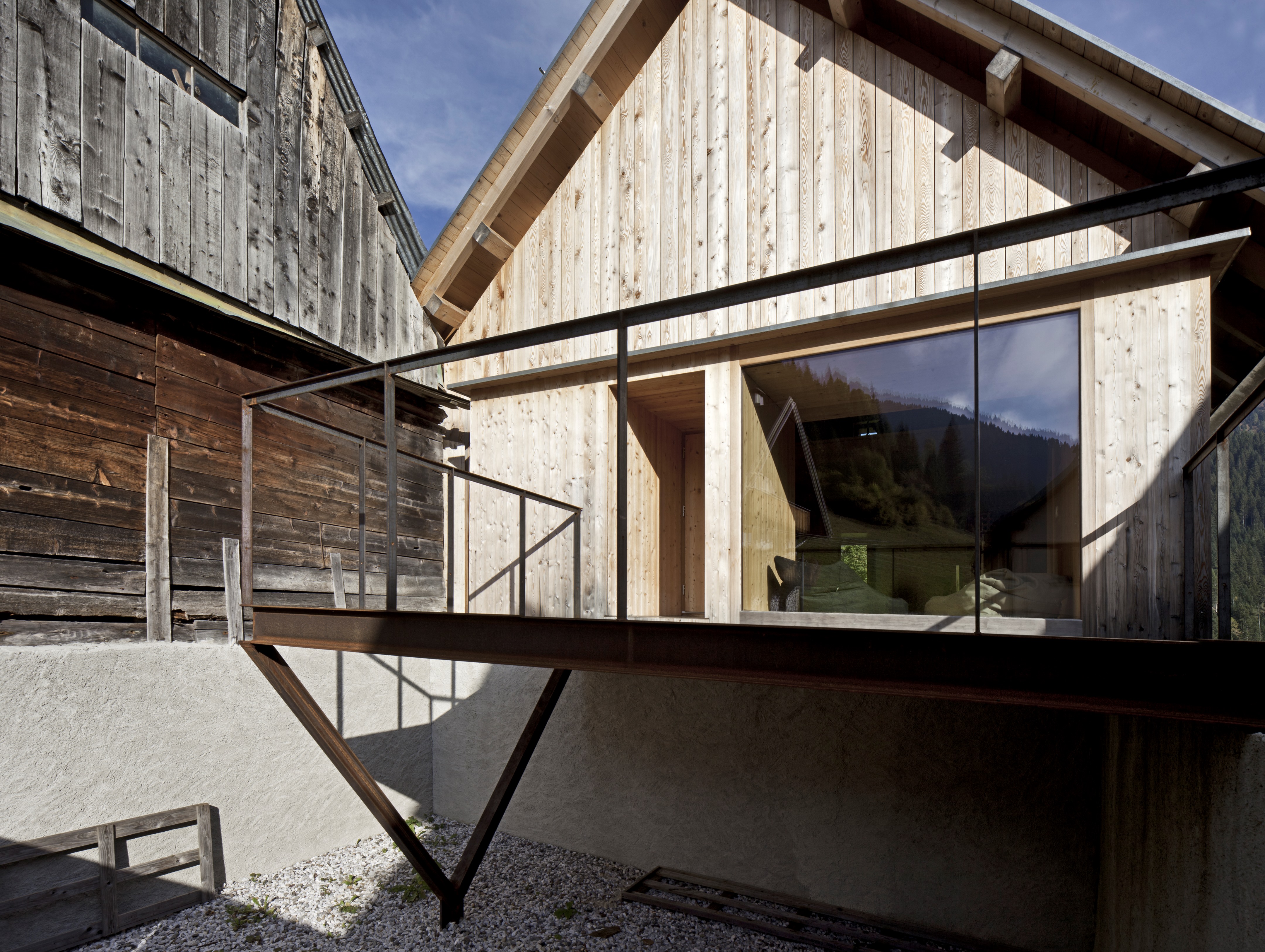 简朴与精致的碰撞 | 山地别墅设计-9