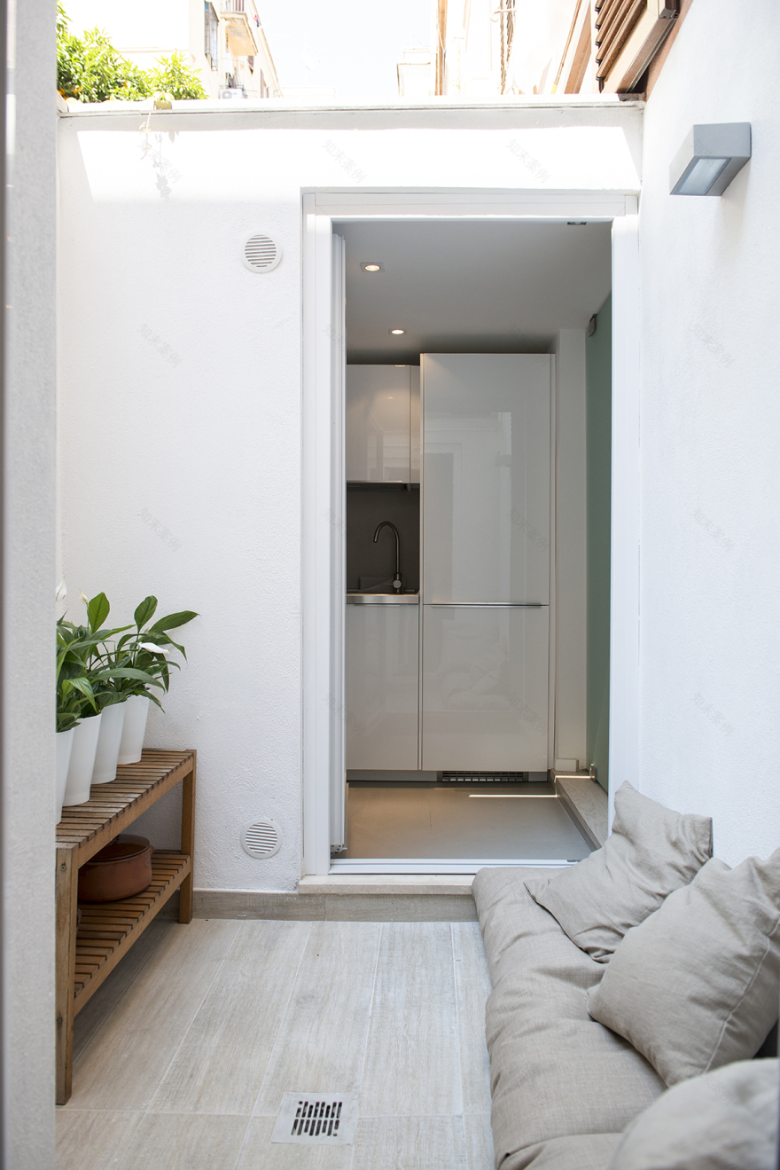 罗马历史建筑中的现代室内设计实验-11