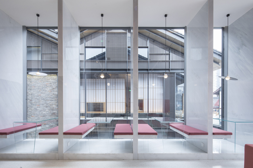 客从何处来 | 成都大慈寺甜品餐厅,红墙对话的拍照空间-39