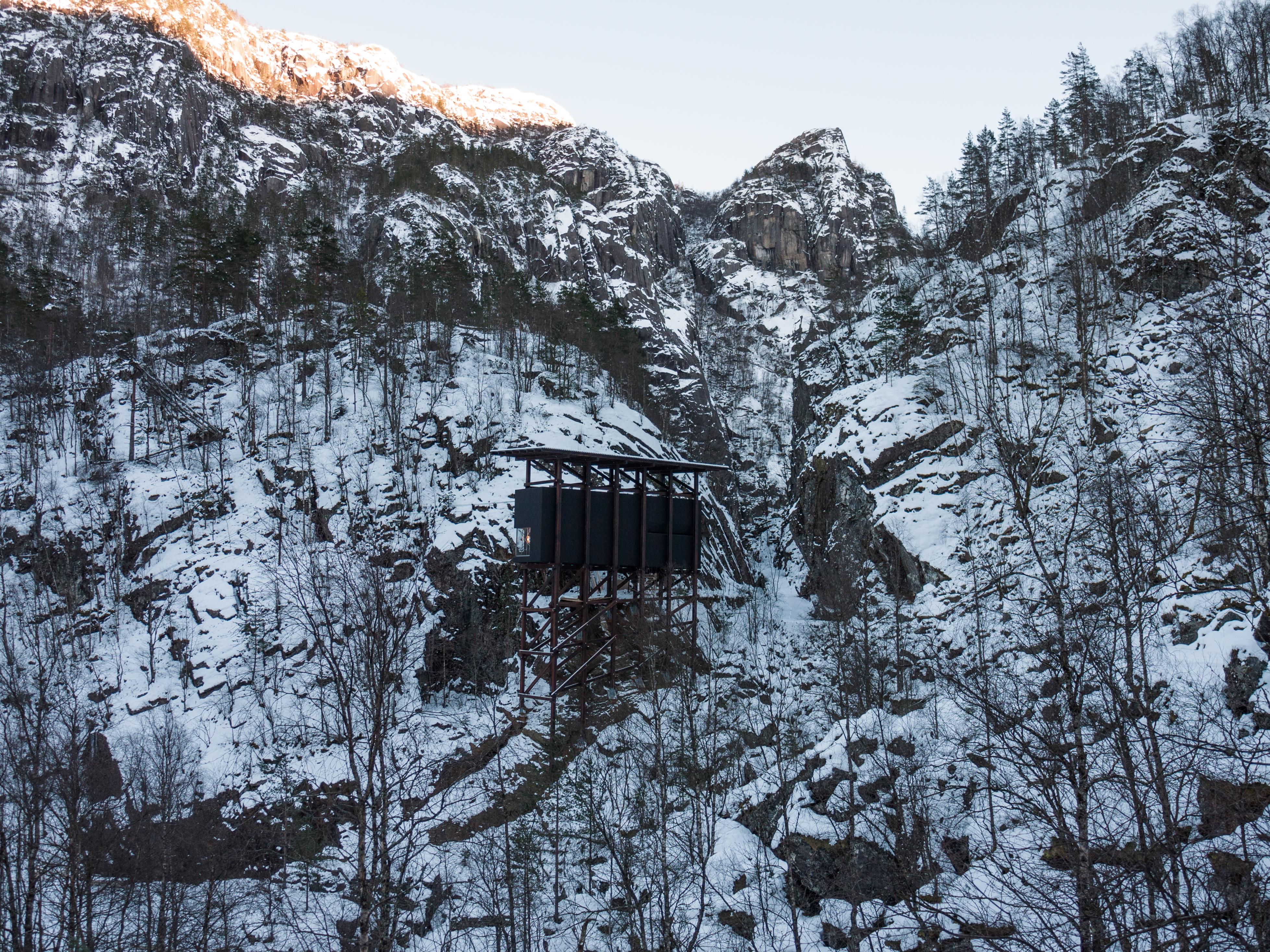 挪威矿山遗址重生 · Peter Zumthor 的艺术装置-6