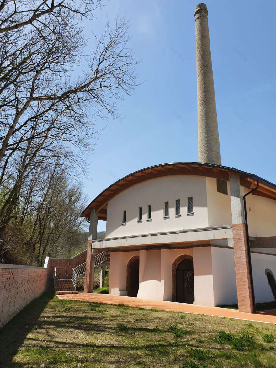 废弃砖窑的华丽转身 · 意大利 Cantalupo 文化实验室-4