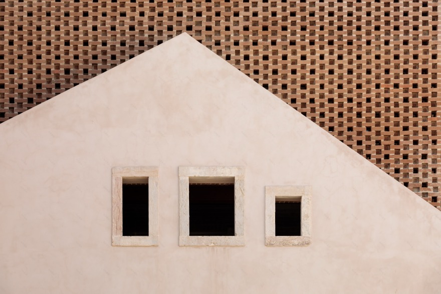 葡萄牙里斯本 Altinho 别墅,融合住宅与仓库特色的现代设计-3