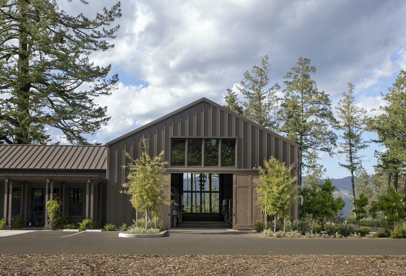 纳帕谷内的亲密酿酒体验 · 定理酒厂丨美国加利福尼亚丨Richard Beard Architects-18