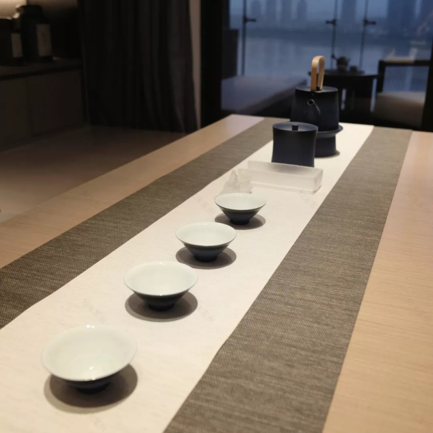 大户型优雅炫富设计,私密空间与公共空间完美平衡-9