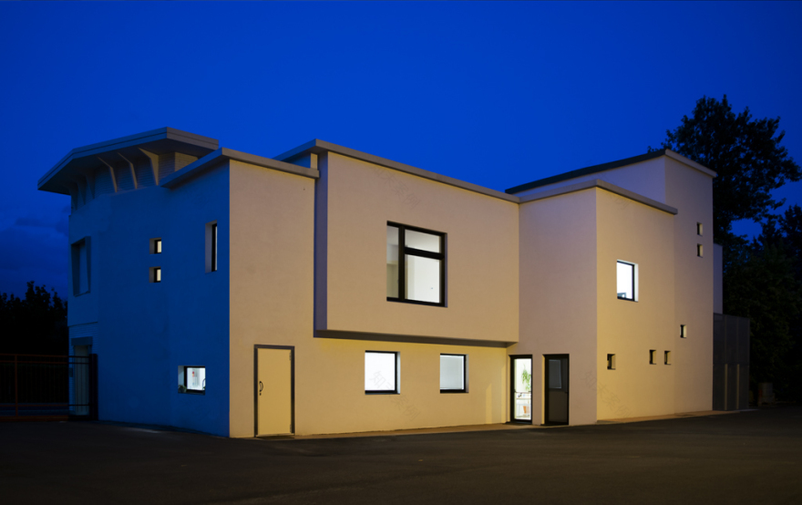 Scardina Distillery 60 年代办公楼翻新-8