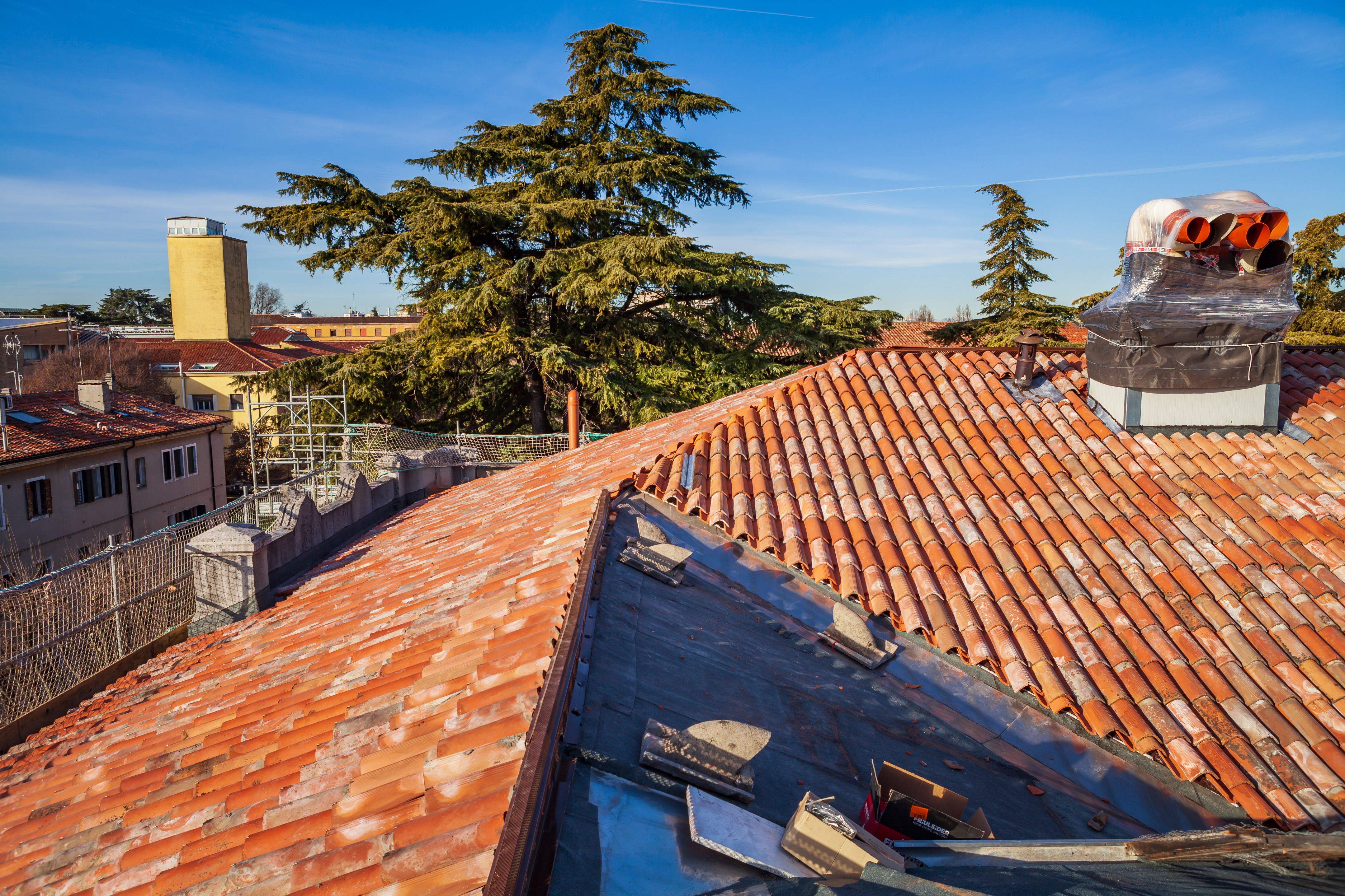 翻新 Padova 大学工程学院屋顶,提升舒适性与节能效果-9