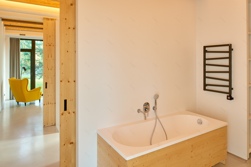 融合传统与现代的立陶宛乡村别墅设计-21