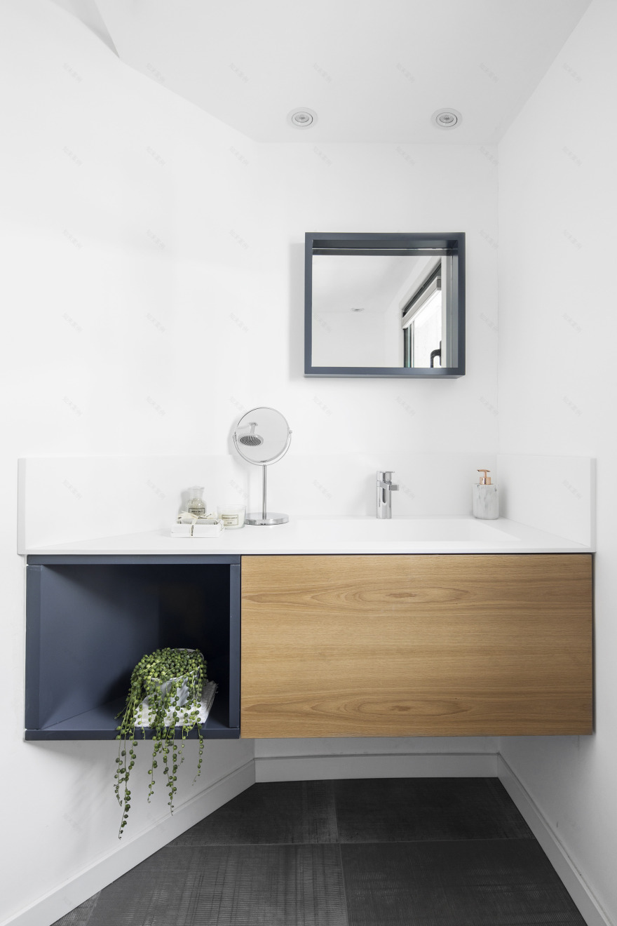 特拉维夫海景公寓的现代翻新-22