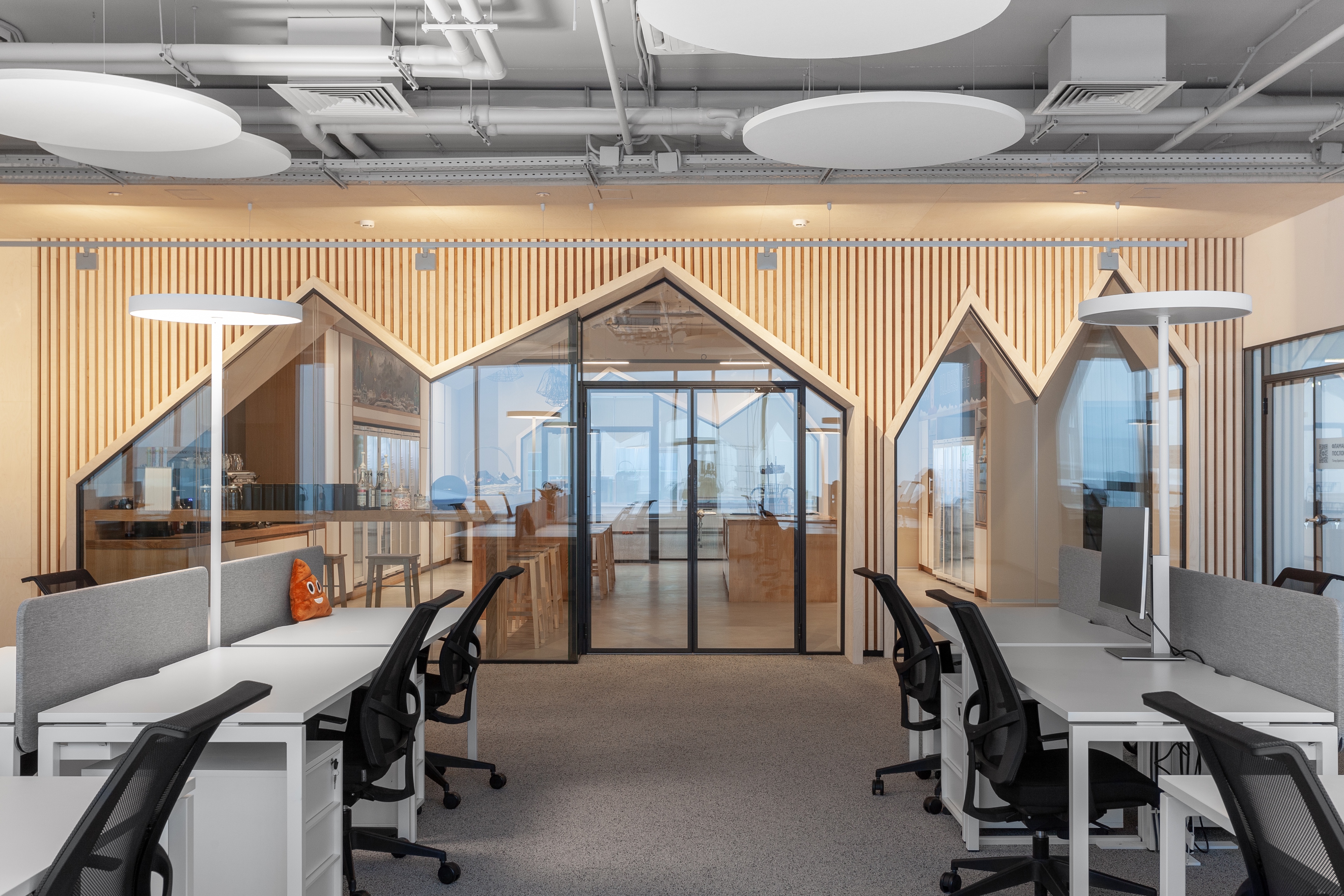 莫斯科 JOOM 总部办公室设计,打造独特城市景观空间-13