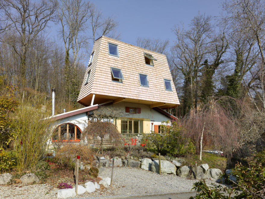 瑞士森林别墅和谐融入自然-2