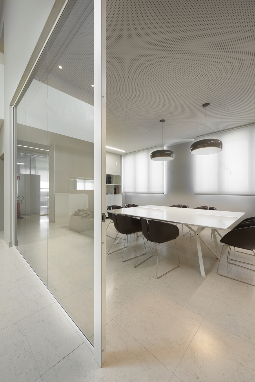 意大利 Salumificio F·lli Coati 办公空间设计-11