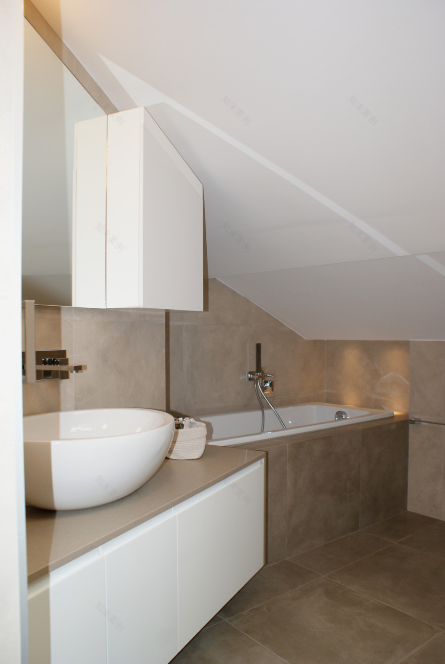 湖滨别墅三层阁楼改造,历史与现代完美融合-12