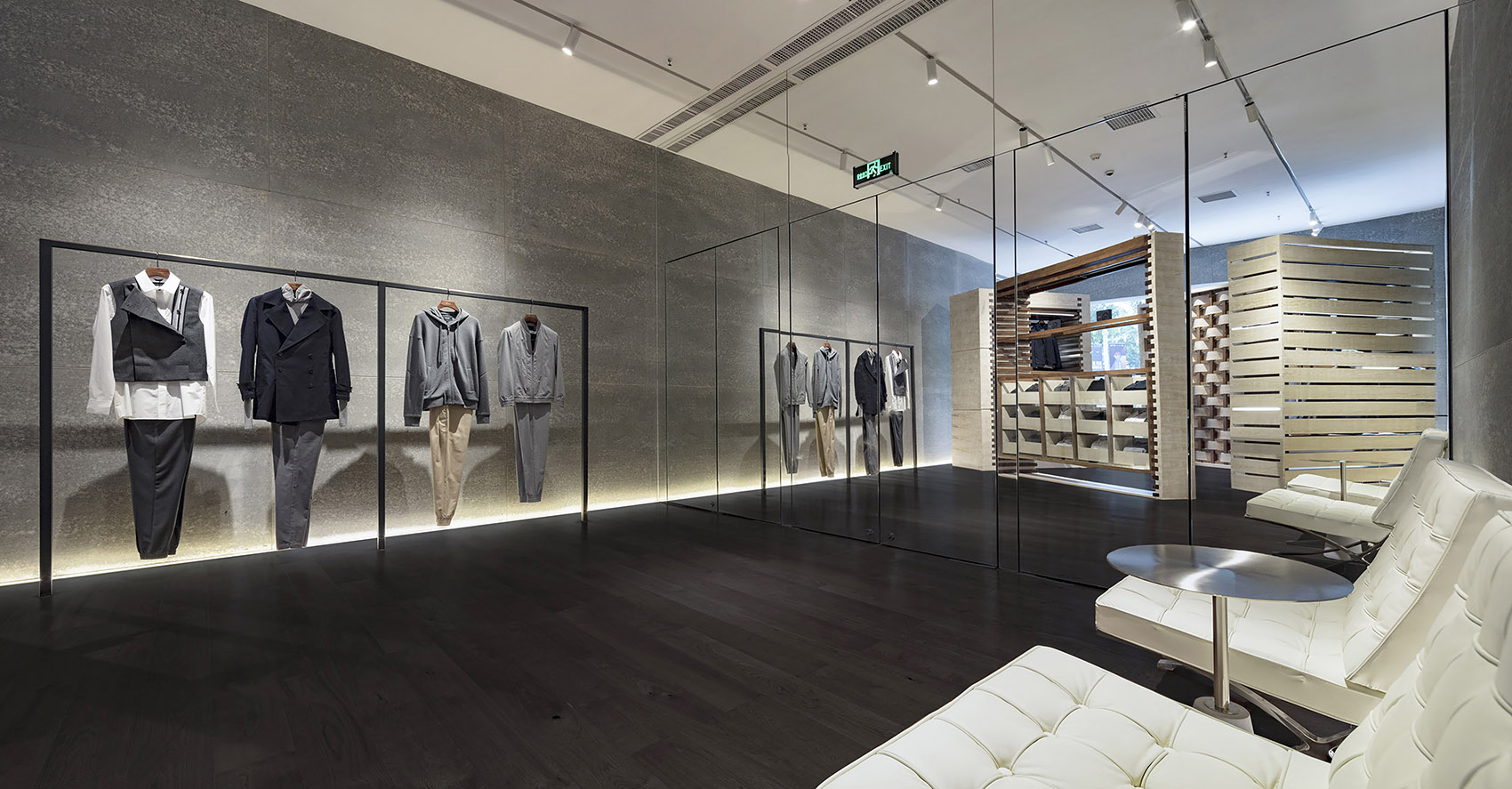 HAN精品店设计，广州/标志性的木材织物墙-47