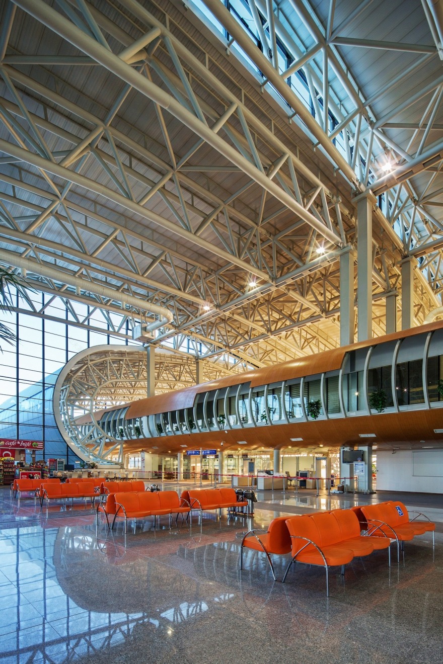 太空站般的 Erzincan 机场,现代设计理念与环保功能的完美结合-17