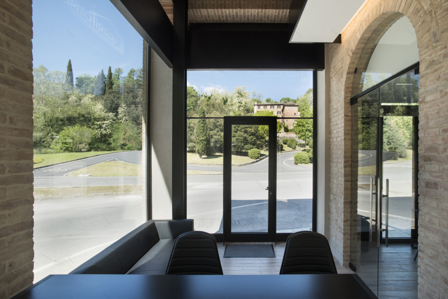 修复历史建筑,焕发新生的 Casotto del Dazio 别墅室内设计-16