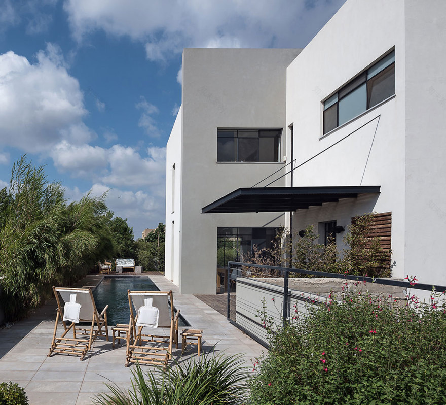 特拉维夫双家庭别墅 | 铝制框架与自然光的巧妙融合-14