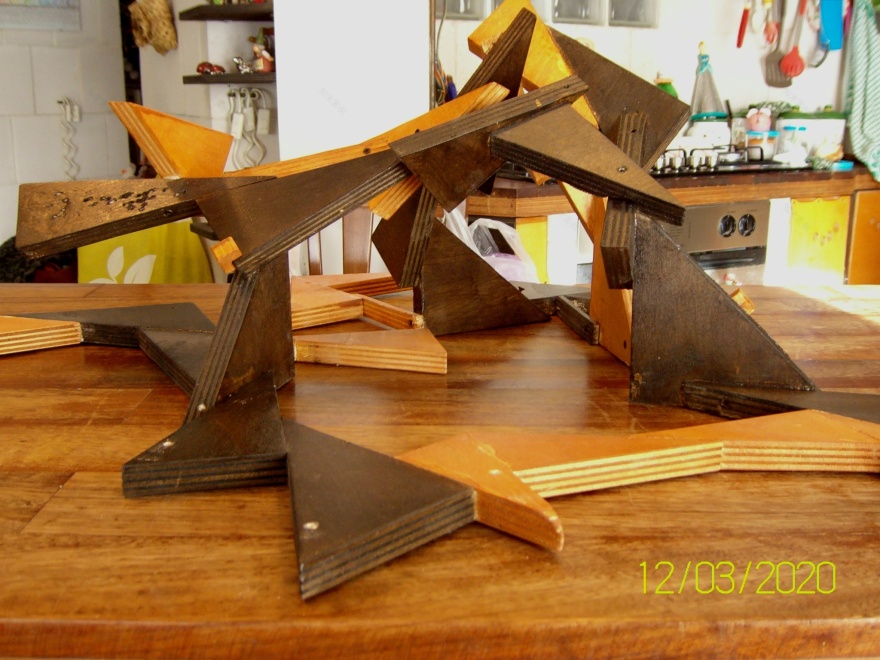 废木重构的"圣灵堂"-91