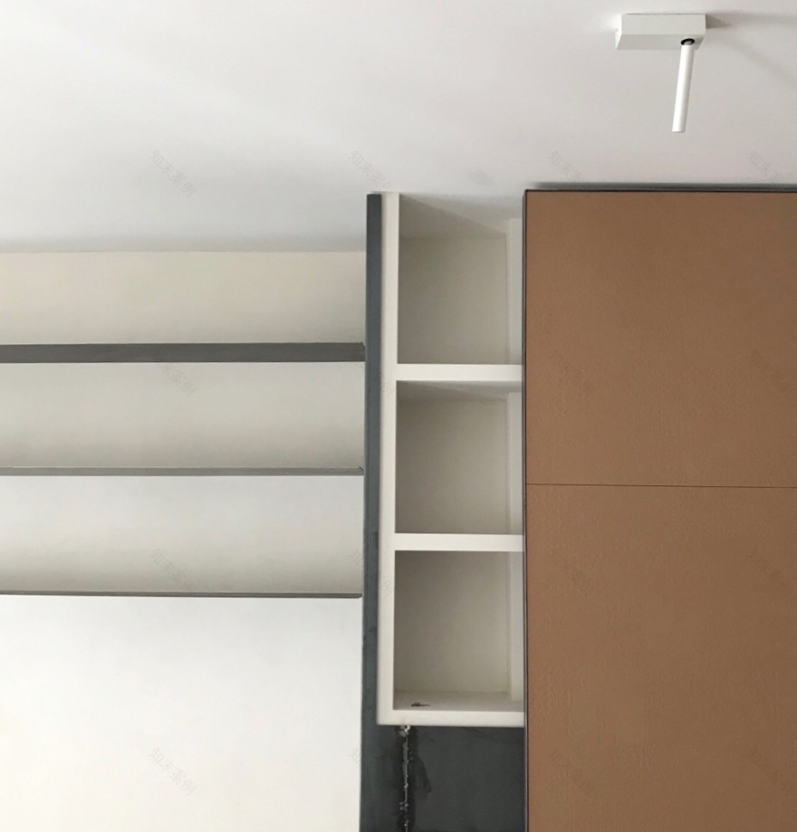 古董与极简的对话——意大利广场公寓设计-6