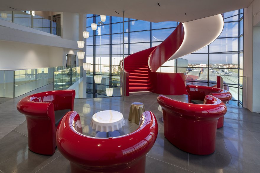 MAINA 五十年庆典,古堡新生的色彩之旅-2