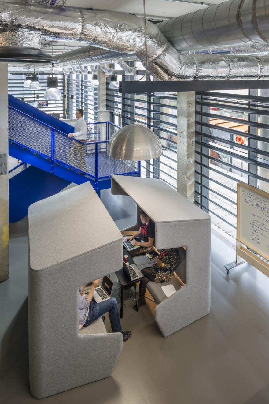 天空传媒打造工业风数字中心-12