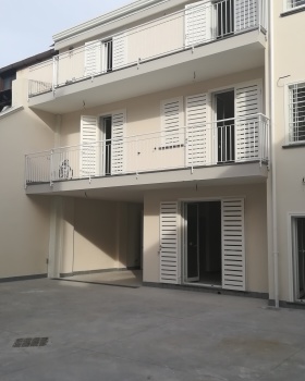 建筑改造通过拆除和重建一栋住宅楼