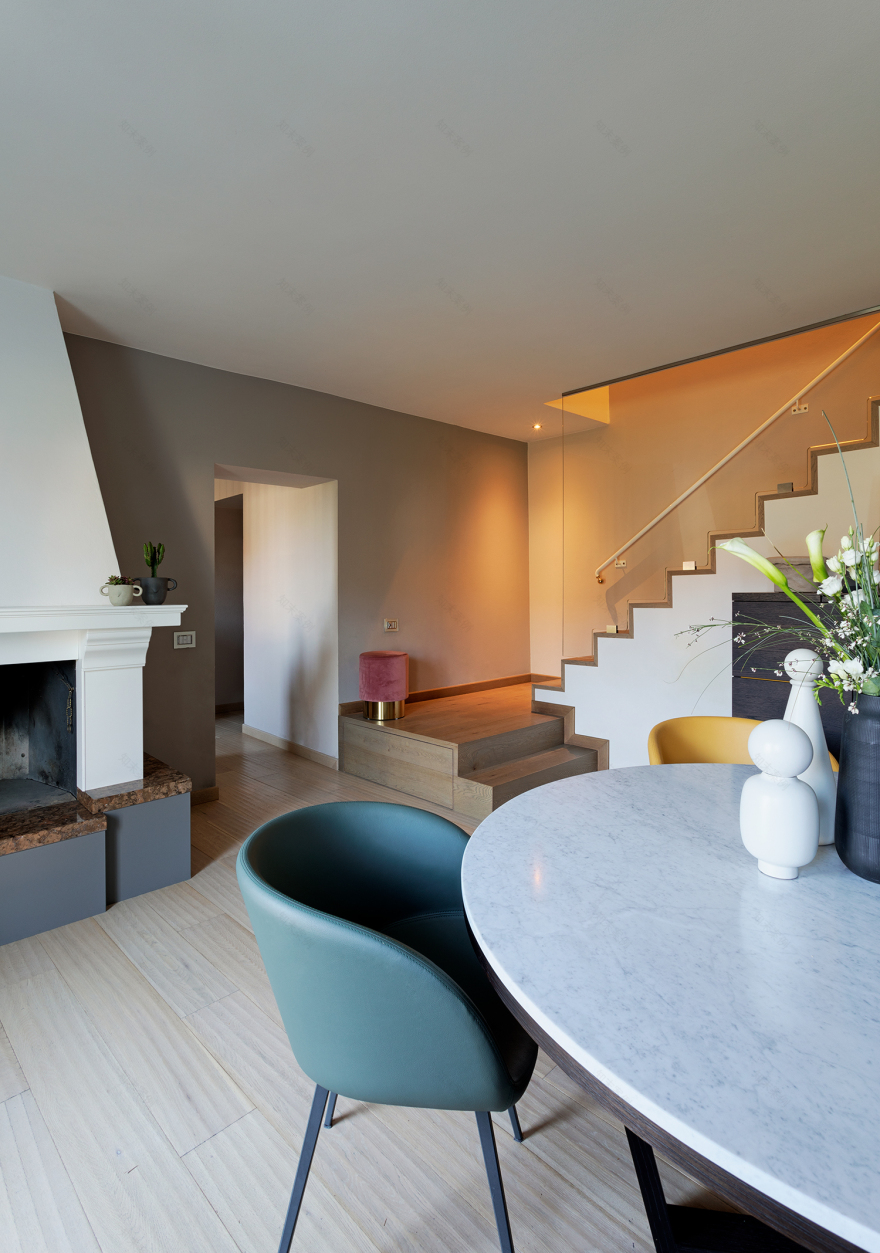 绿意盎然的意式别墅家居设计-6