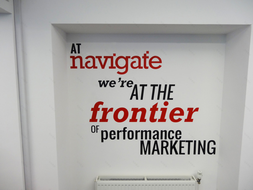 红黑碰撞,打造视觉盛宴-7