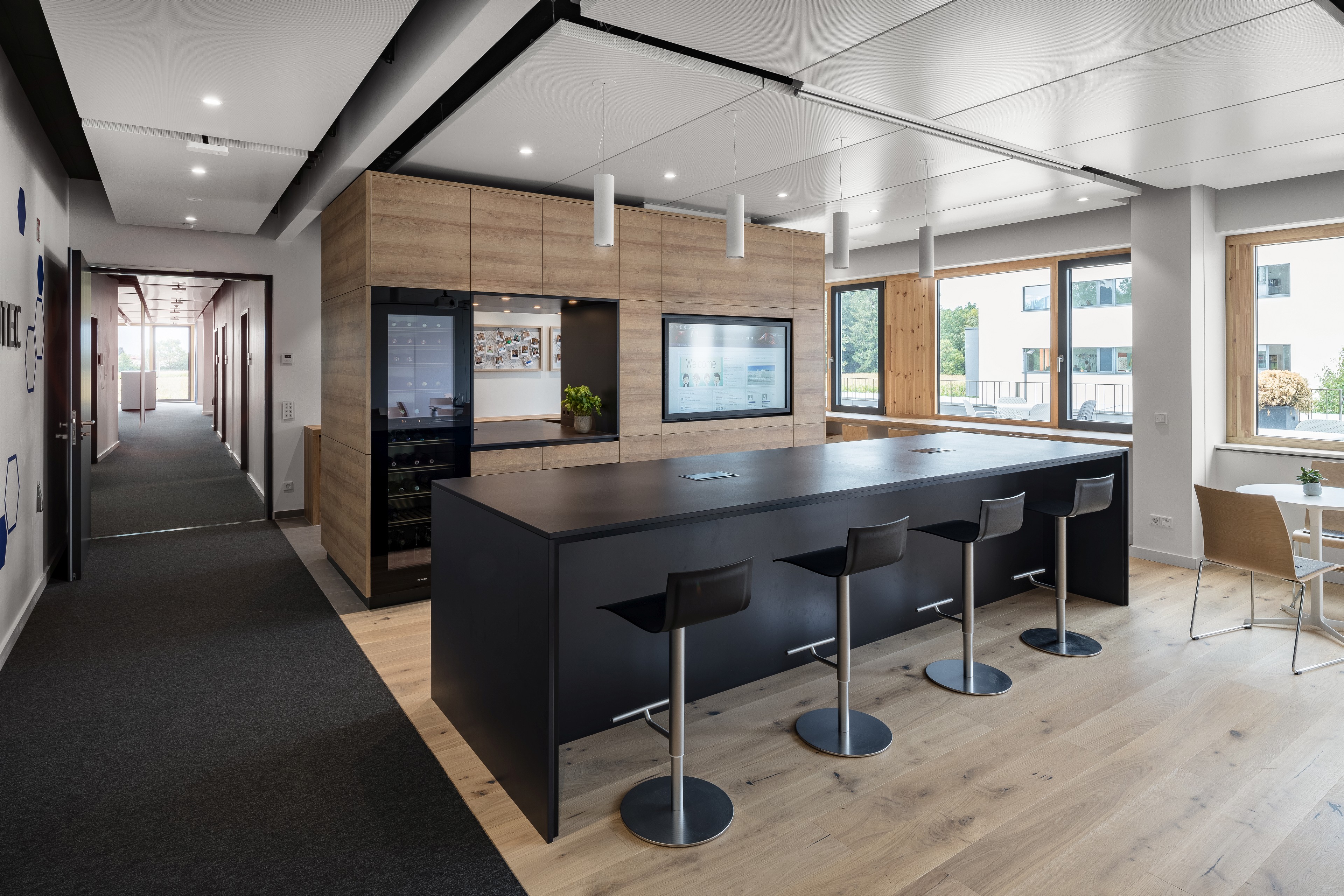 智慧办公新概念 | Alpenwerk 的绿色环保与高效设计-7