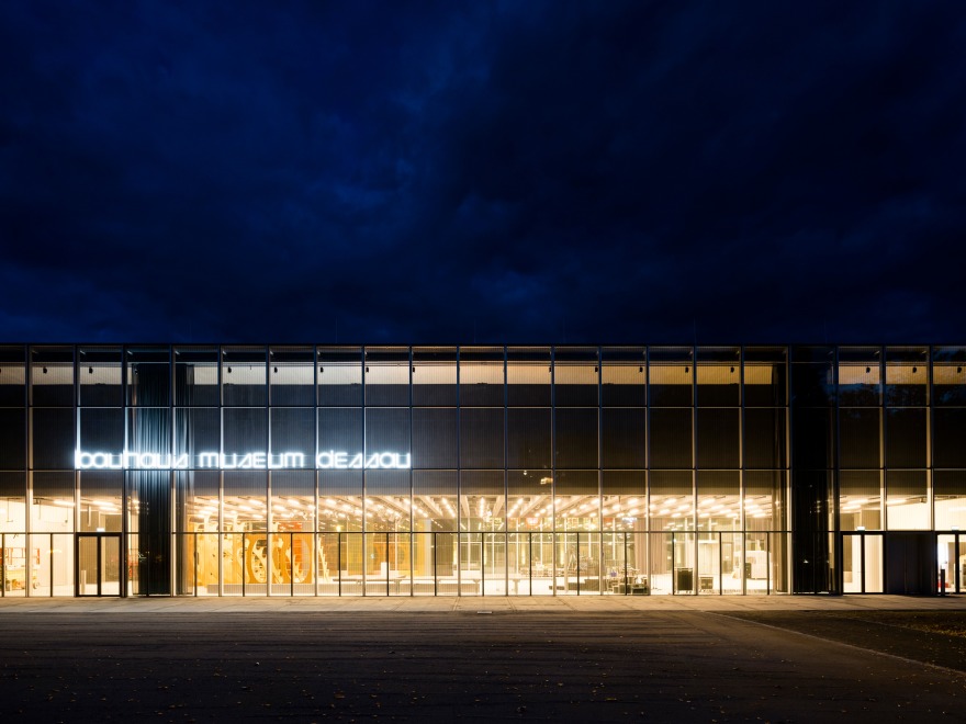 德绍包豪斯博物馆 | 现代与传统的对话-14