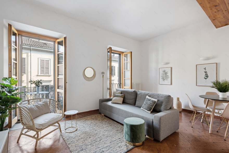 米兰历史公寓的“清新”热带改造-0