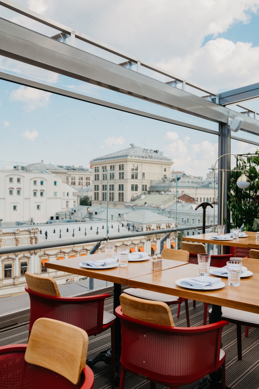 莫斯科高档餐厅 Buro Tsum,Ethimo 打造全景露台魅力空间-2