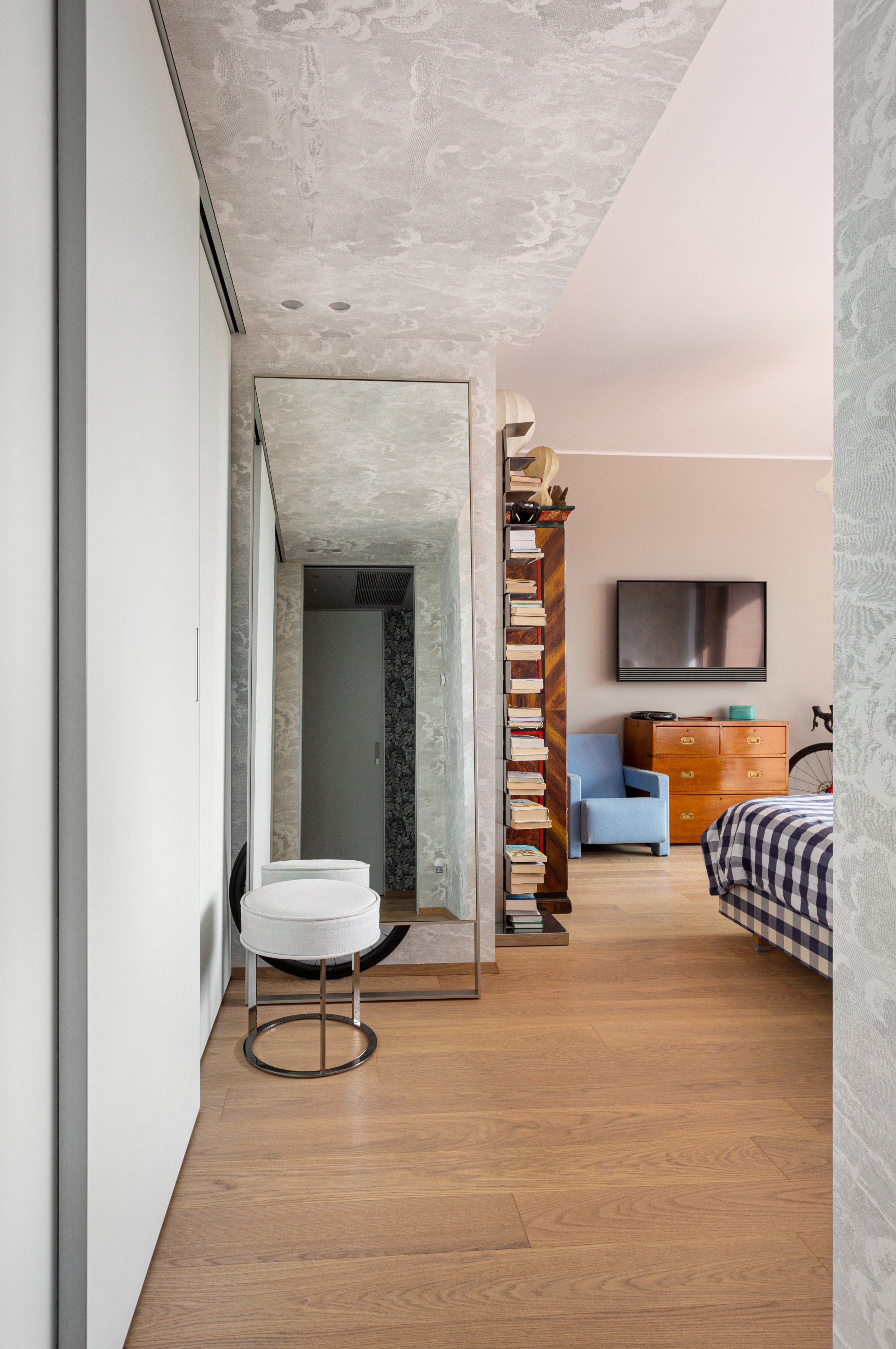 意大利米兰顶层公寓改造-12