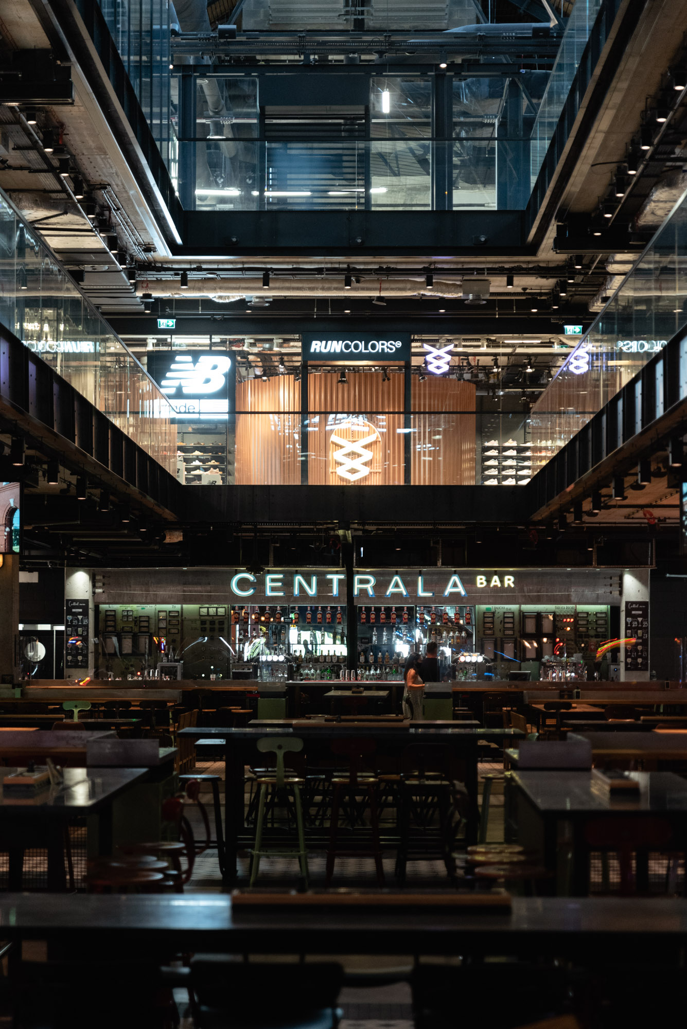 Run Colors EC Powiśle 鞋店设计丨波兰华沙丨mode:lina™ 团队-20