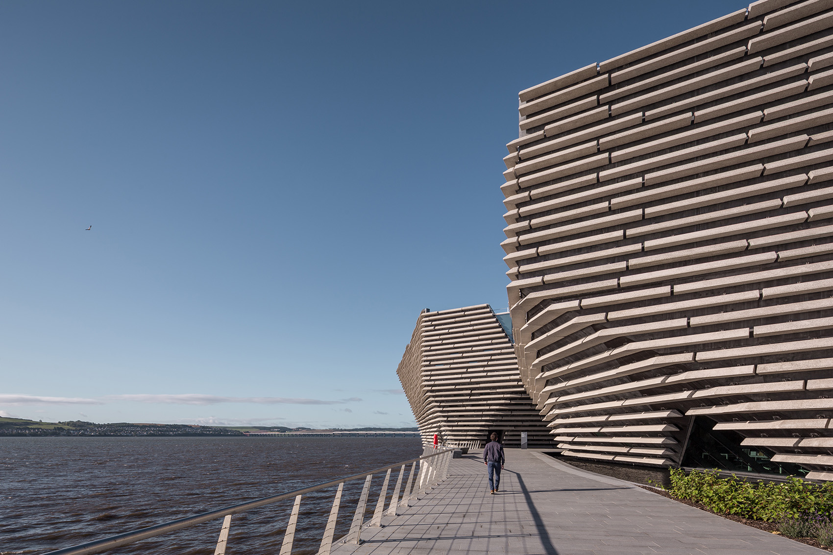 苏格兰 V&A Dundee 博物馆 | 隈研吾的人造悬崖奇观-1