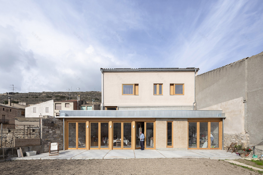 农业仓库改造为高级共享住宅丨西班牙莱里达丨arqbag 建筑事务所-5