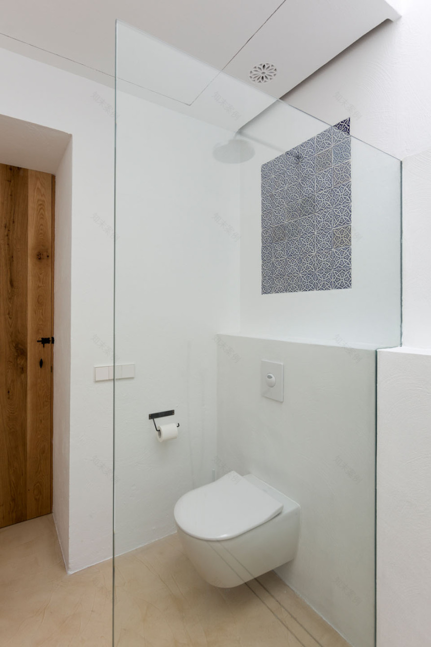 传统与当代共融的西班牙别墅设计-8