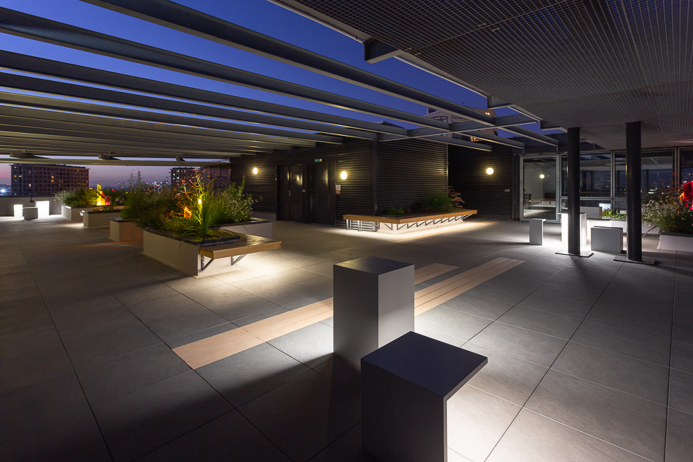 重塑露台空间,打造办公室绿色休闲区-20