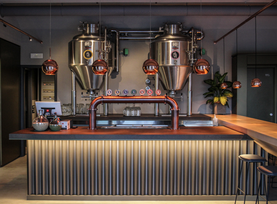 农舍重生 | 酿酒厂配送空间的创意设计-0