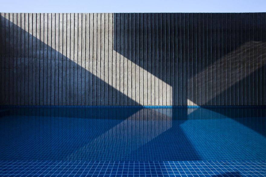 热带郊区别墅 | 自然通风的生态住宅-14