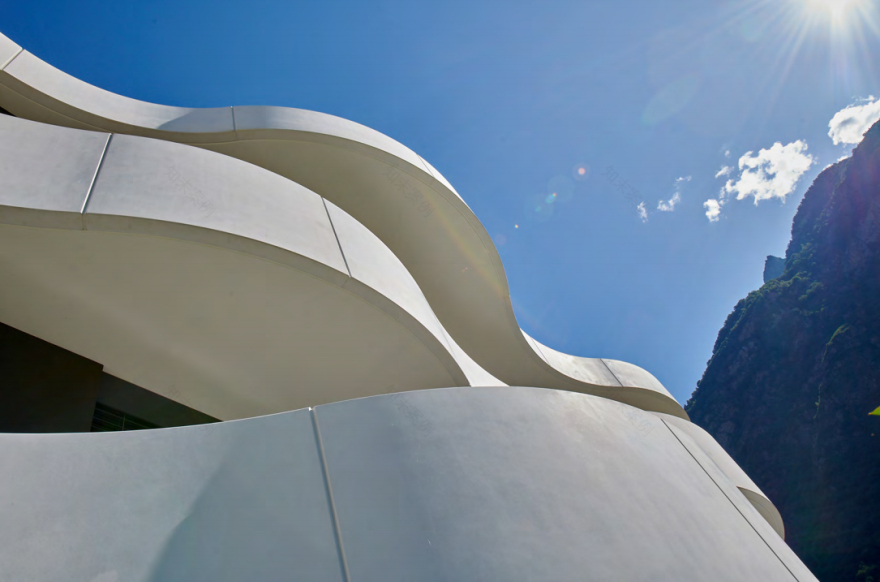 云端的对话·瑞士 Biasca“Clouds”住宅设计丨瑞士提契诺-1