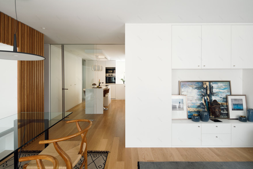 颠覆 70 年代旧公寓,打造明亮宜居空间-5