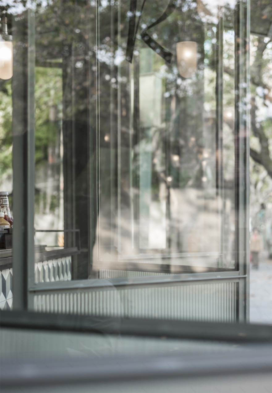 复古美式汉堡店,打破内外边界-17