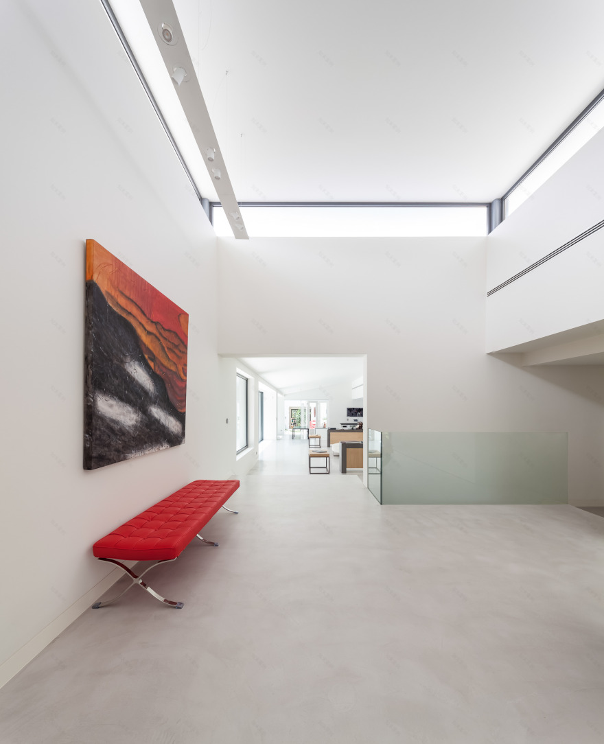 葡萄牙别墅和谐重生,室内外空间完美融合-7