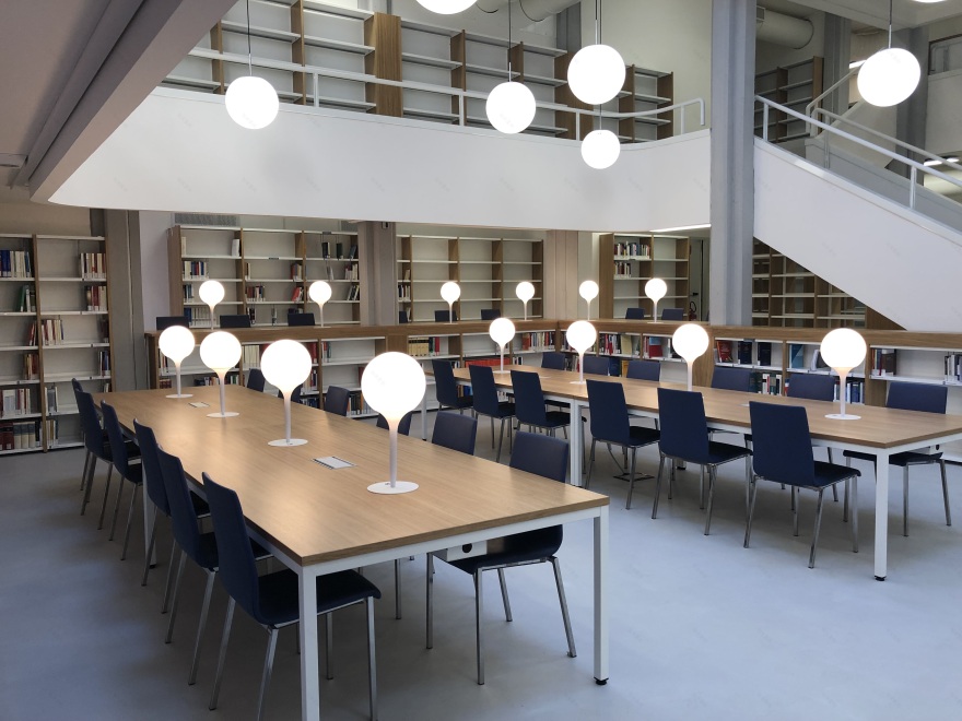 重塑法律图书馆·UNIMC-13