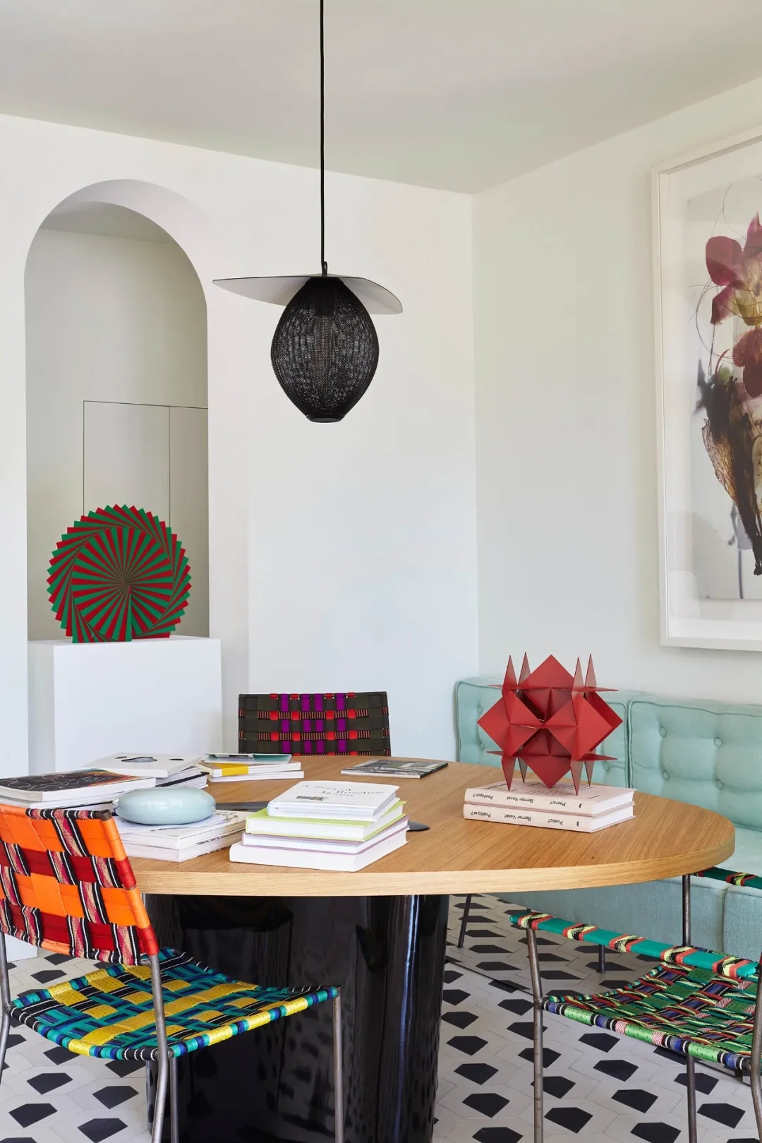 India Mahdavi 打造现代普罗旺斯风 | 银色别墅闪耀地中海魅力-16