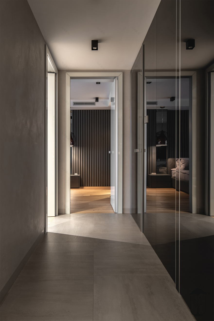 灰色简约公寓,舒适与空间的完美融合-11