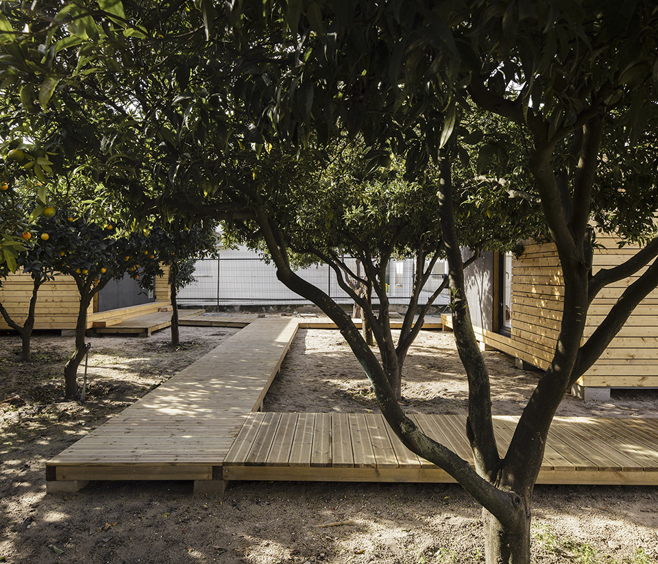 果园中的模块化木结构教室丨葡萄牙丨Estúdio AMATAM-21
